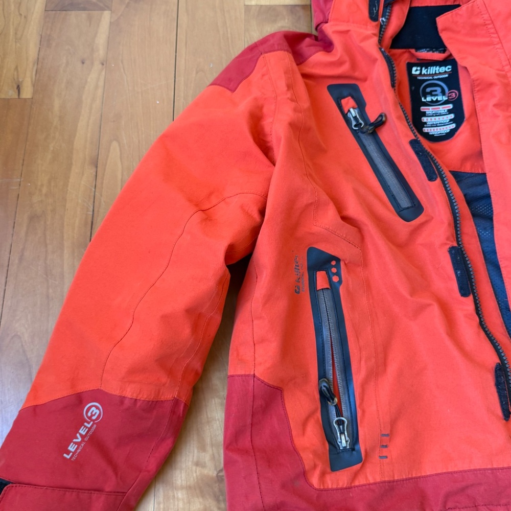 Boy size 10 outer shell - Picture 3 of 3